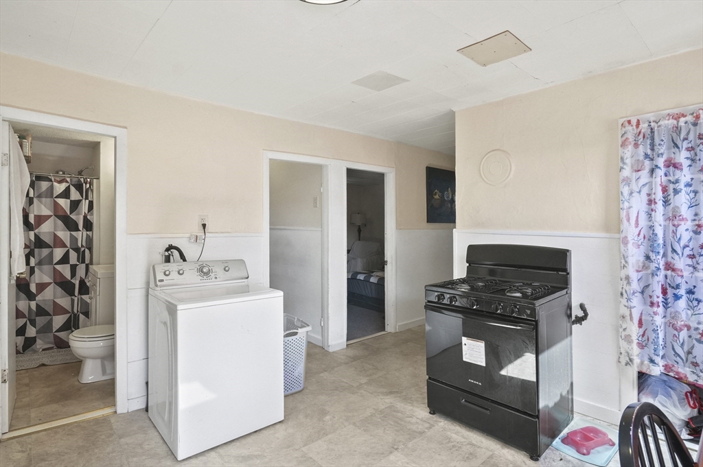 198 Vernon Street Worcester, MA 01607 - Photo 22 of 42 Gallery Image 22