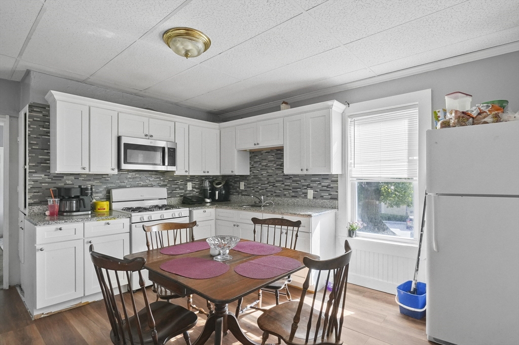 198 Vernon Street Worcester, MA 01607 - Photo 3 of 42 Gallery Image 3