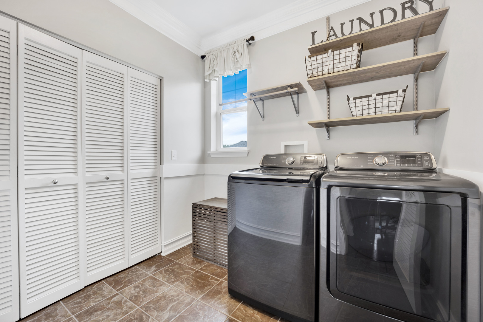 1914 Havenshire Road, Unit 1914 Aurora, IL 60502 - Photo 16 of 31 a utility room with washer and dryer
