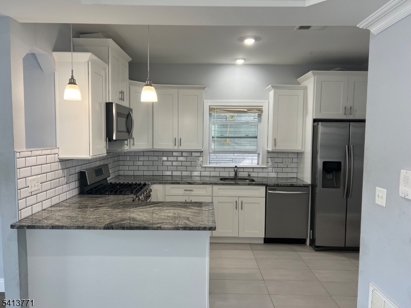 454 3rd Avenue Elizabeth Port, NJ 07206 - Photo 14 of 17