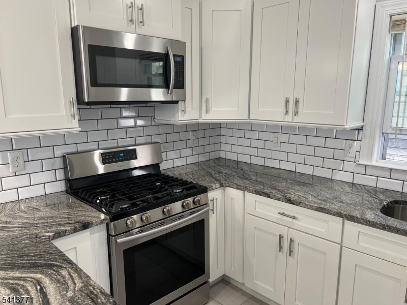 454 3rd Avenue Elizabeth Port, NJ 07206 - Photo 17 of 17