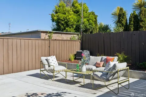 $1,195,000 | 433 Excelsior Avenue, San Francisco, CA 94112