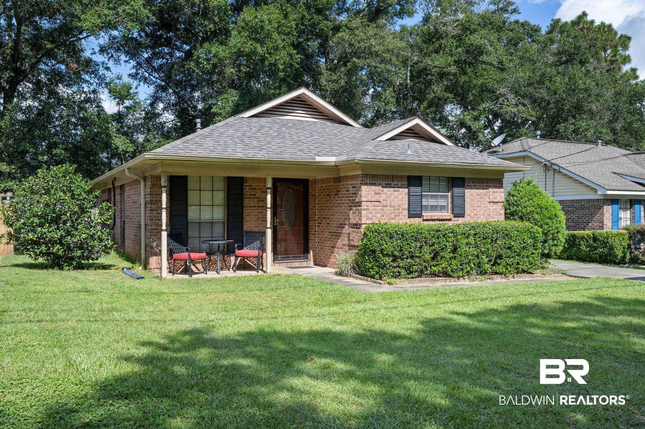 1206 McNeil Avenue Mobile, AL 36609 - Photo 2 of 24