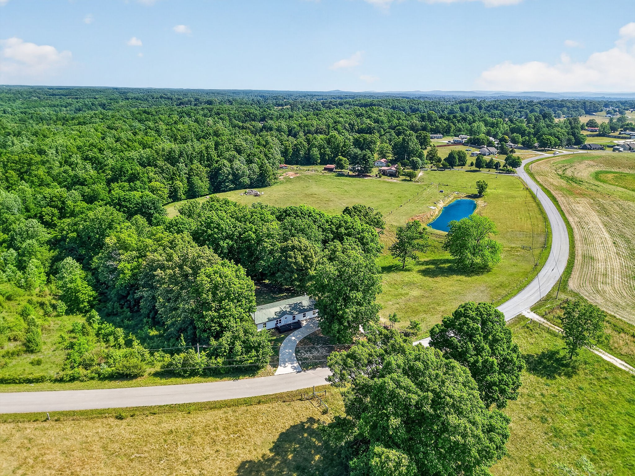 1883 Browntown Road Sparta, TN 38583 - Photo 2 of 45