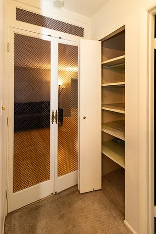 $175,000 | 633 Cress Creek Lane, Unit 1, Crystal Lake, IL 60014