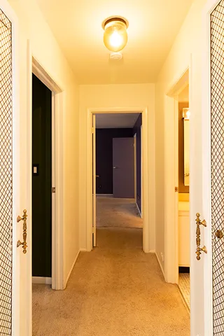 $175,000 | 633 Cress Creek Lane, Unit 1, Crystal Lake, IL 60014