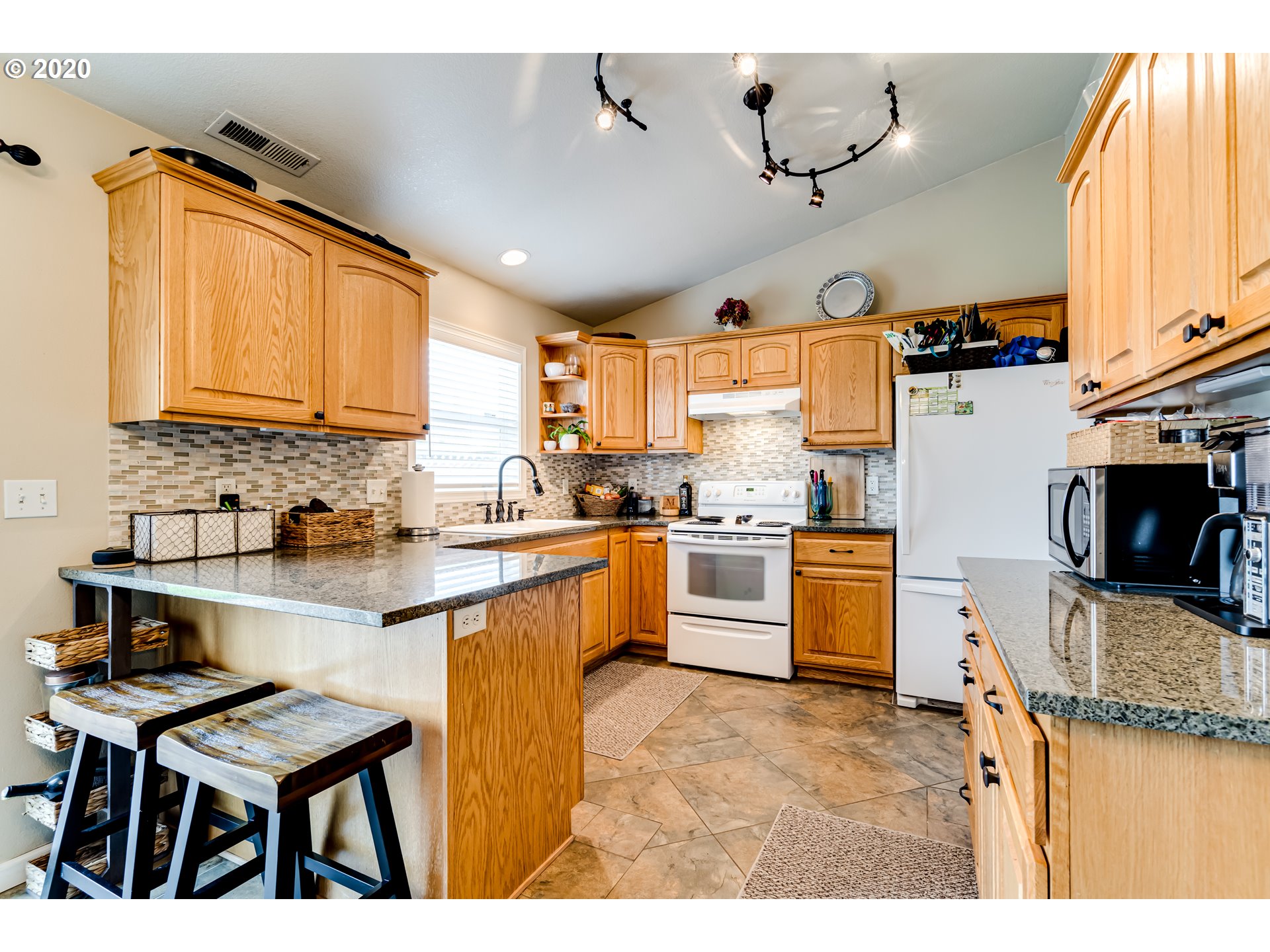 1630 I Street Springfield, OR 97477 - Photo 8 of 21