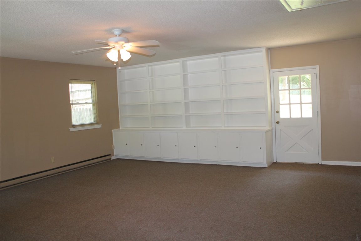 102 Mockingbird Street Seneca, SC 29672 - Photo 9 of 24 Gallery Image 9