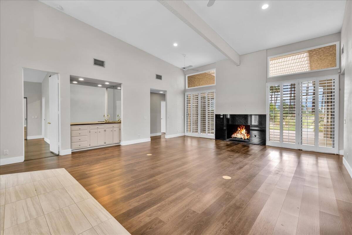 45 Lincoln Place Rancho Mirage, CA 92270 - Photo 5 of 59 a view of a livingroom with furniture and a fireplace