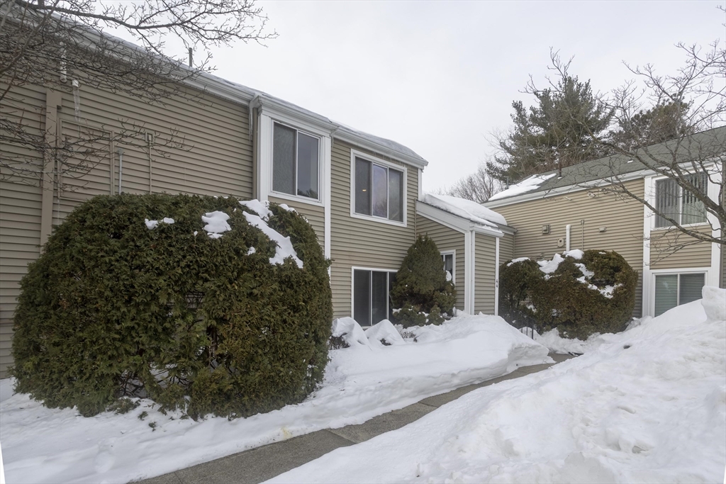 44 Nassau Drive, Unit 44 Springfield, MA 01129 - Photo 2 of 20