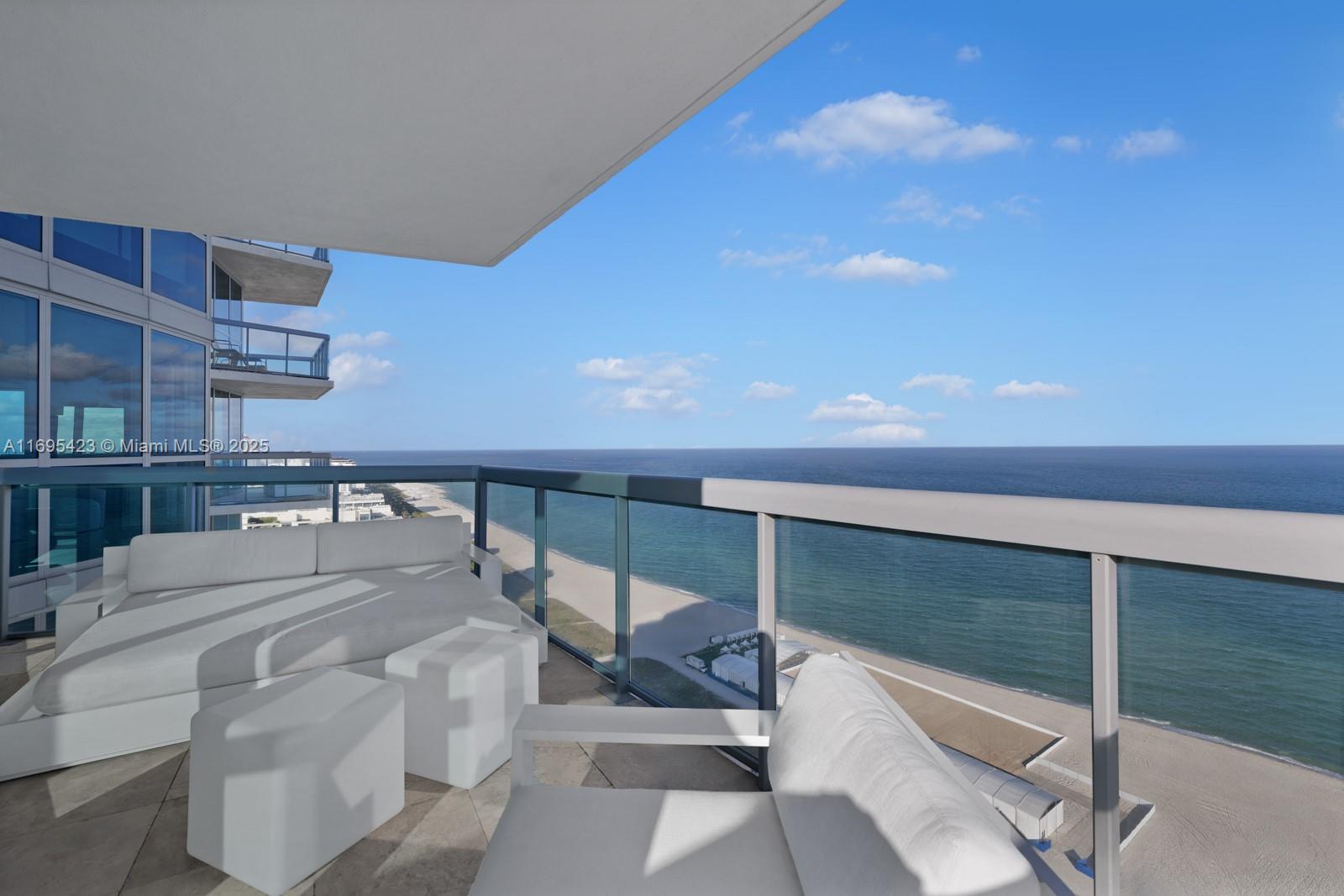 101 20th Street, Unit 3503/06/09 Miami Beach, FL 33139 - Photo 42 of 57 a view of entryway and kitchen
