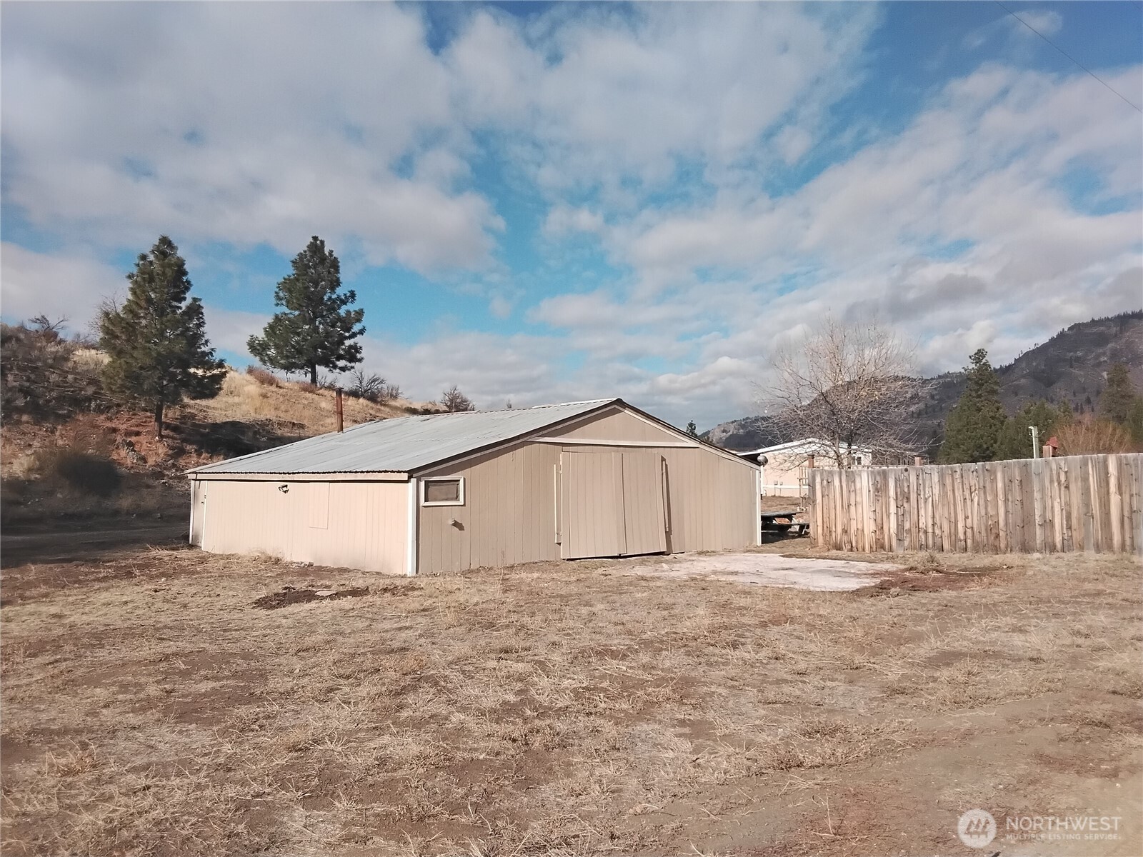 20 Round Up Road Oroville, WA 98844 - Photo 28 of 32