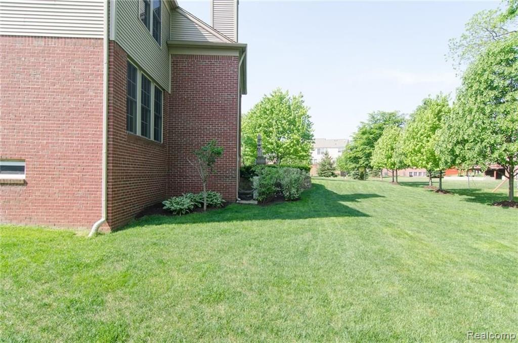 673 Enchantment Drive Rochester, MI 48307 - Photo 36 of 37