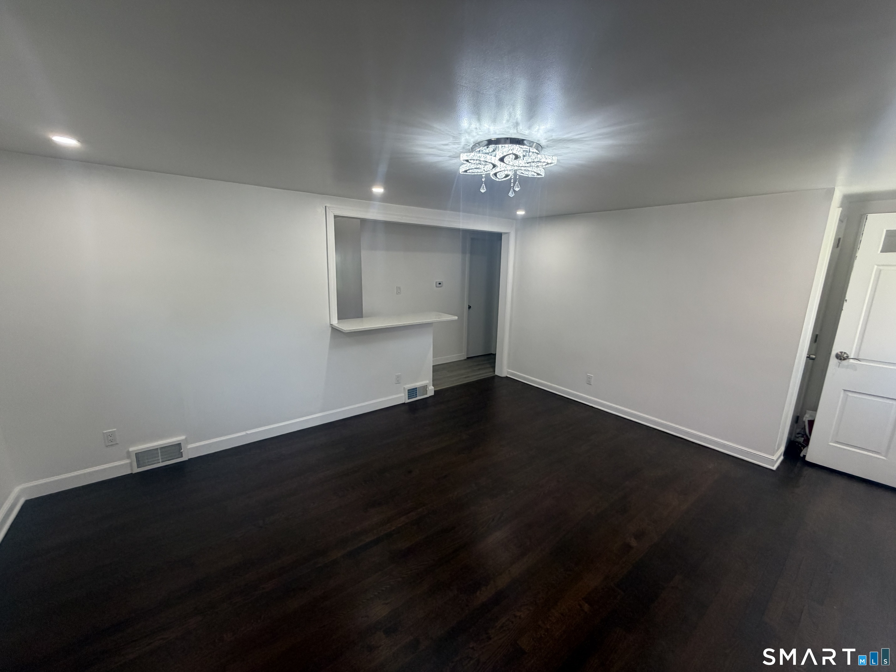Undisclosed Address Waterbury, CT 06708 - Photo 4 of 20 Gallery Image 4