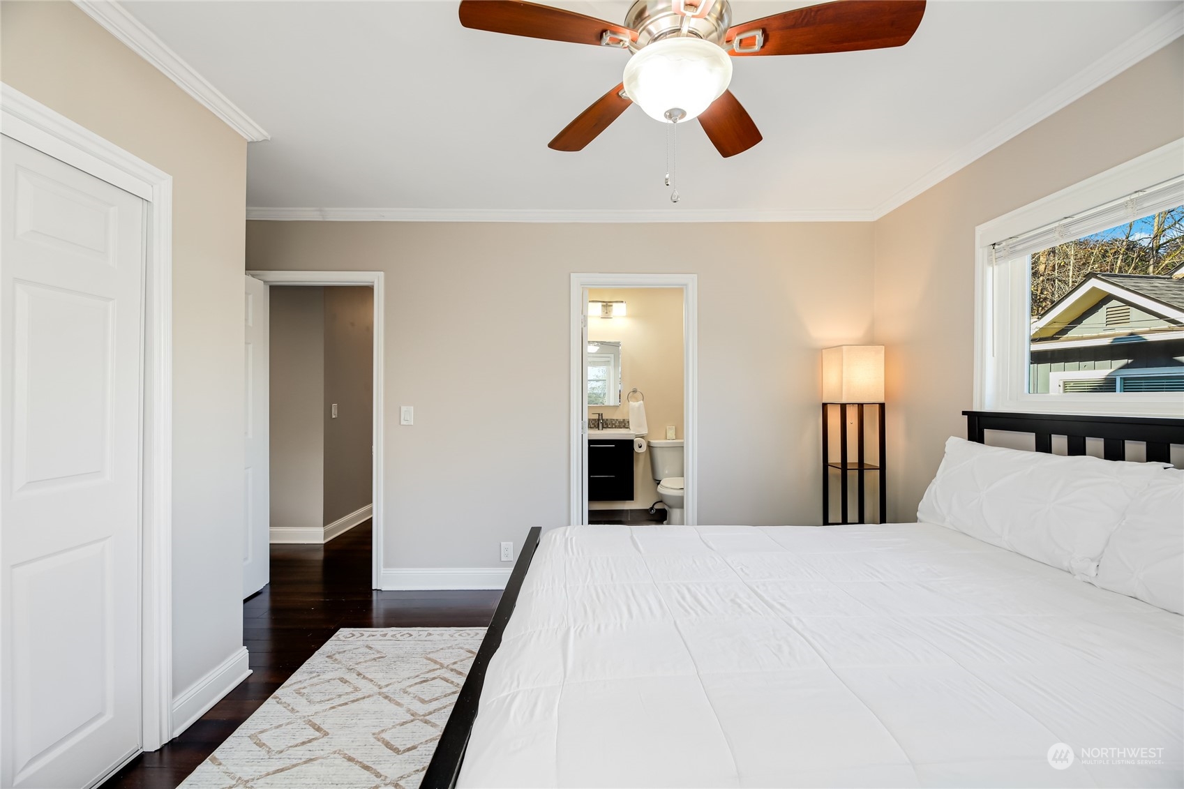 7341 Dumar Way Southwest Seattle, WA 98106 - Photo 12 of 27 Gallery Image 12