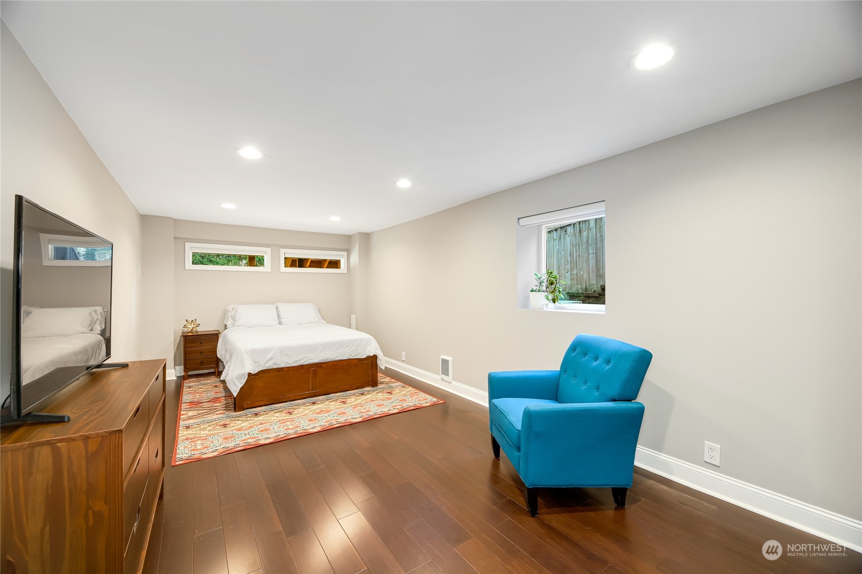 7341 Dumar Way Southwest Seattle, WA 98106 - Photo 19 of 27 Gallery Image 19