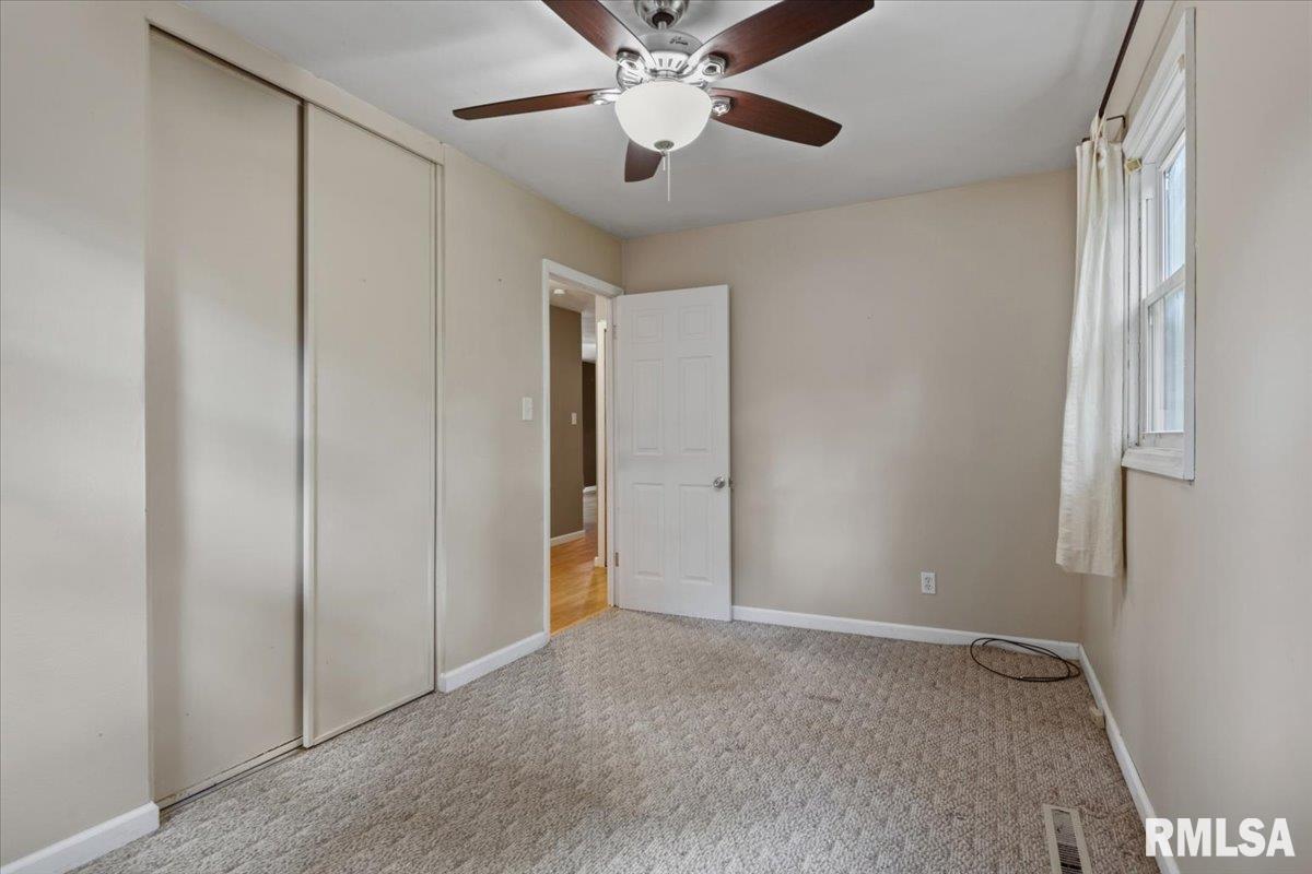 28 Windsor Road Springfield, IL 62702 - Photo 17 of 30 Gallery Image 17