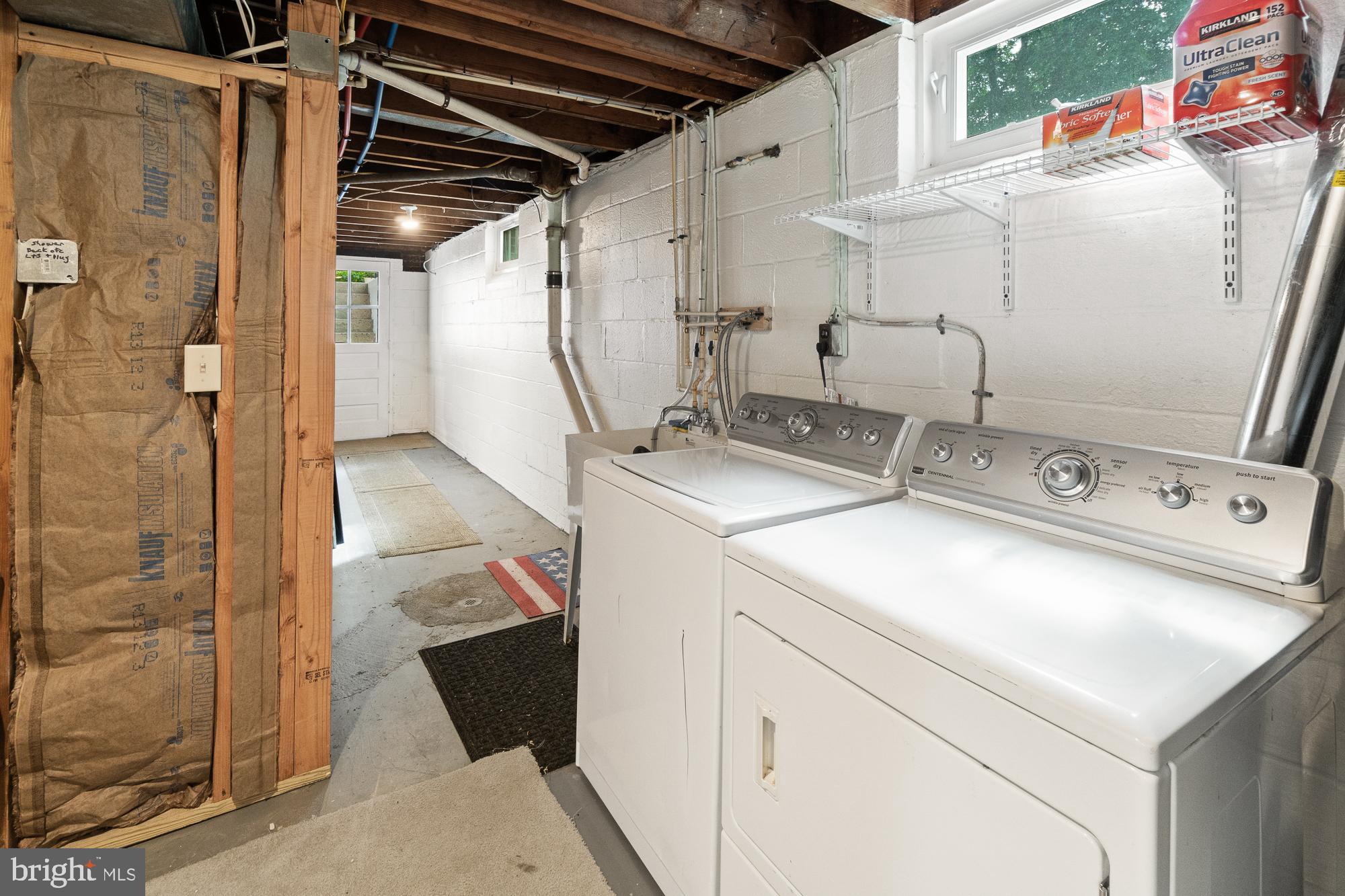27912 Ridge Road Damascus, MD 20872 - Photo 29 of 40 Lower level laundry