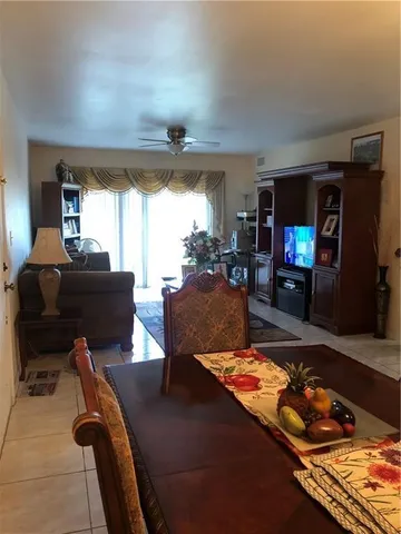 $1,900 | 2942 Northwest 55th Avenue, Unit 2A, Lauderhill, FL 33313