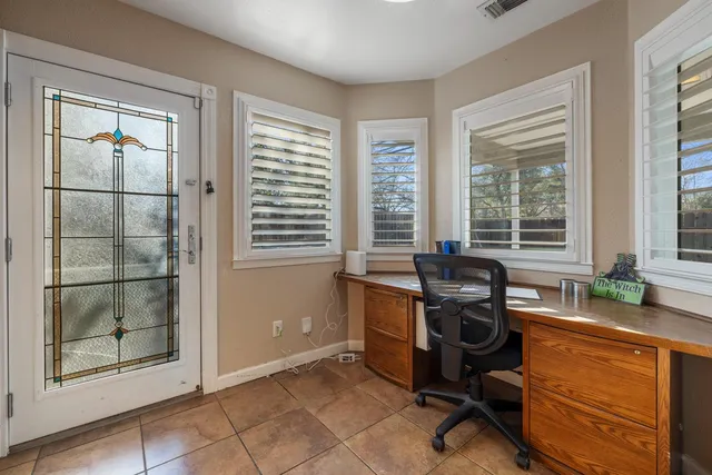 $650,000 | 4221 Waymar Court, Carmichael, CA 95608