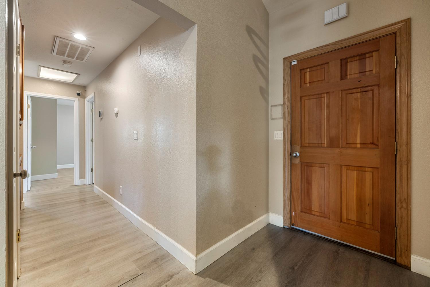 4221 Waymar Court Carmichael, CA 95608 - Photo 10 of 46