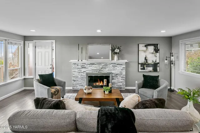 $439,000 | 5602 Hilltop Drive, Yakima, WA 98901