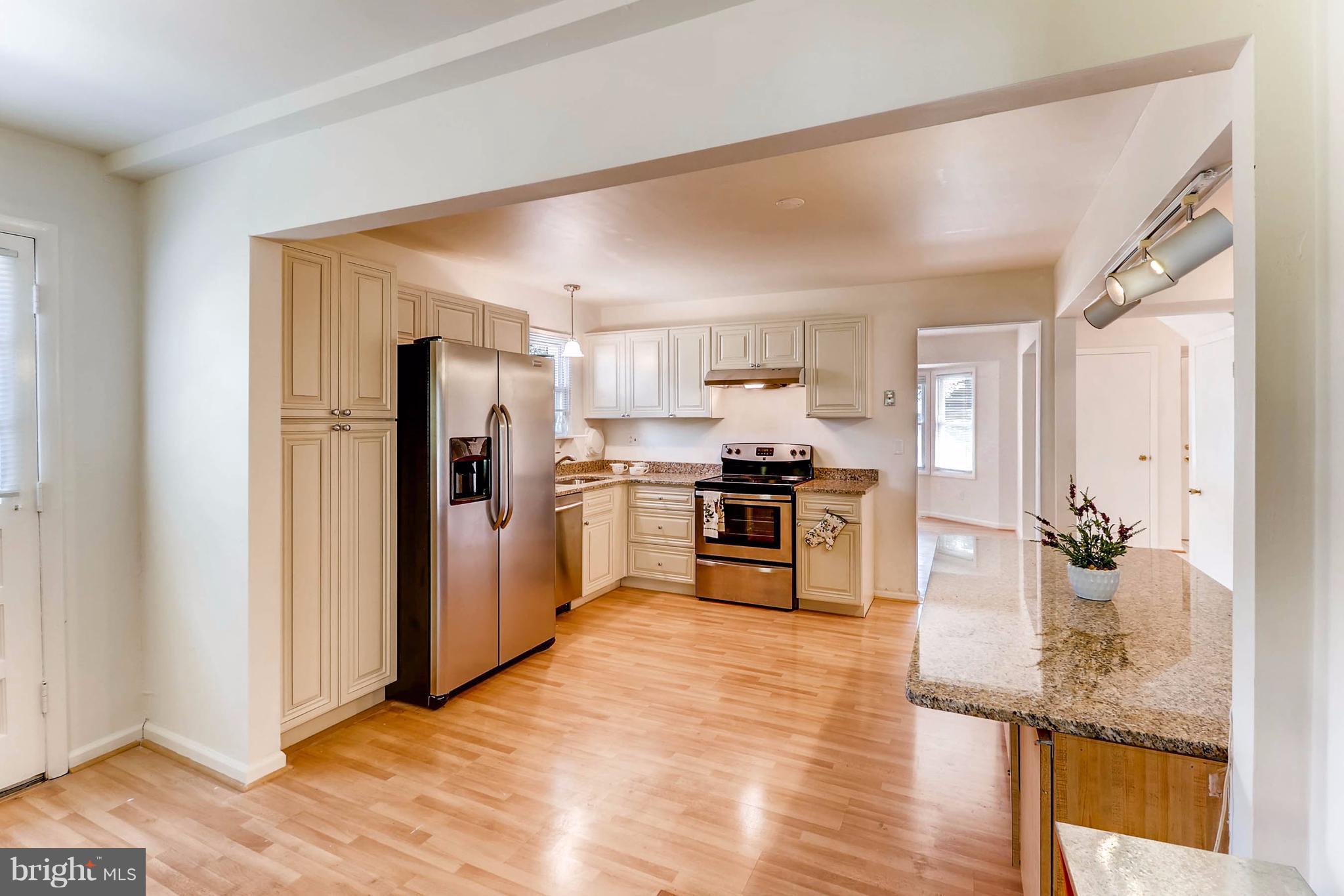 3506 Templar Road Randallstown, MD 21133 - Photo 10 of 29 Kitchen