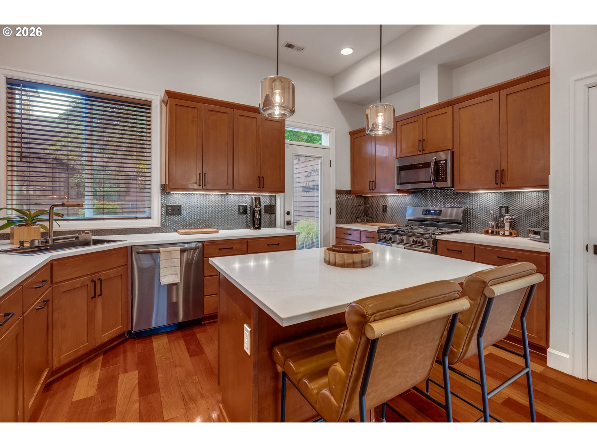 8229 North Edison Street Portland, OR 97203 - Photo 14 of 36