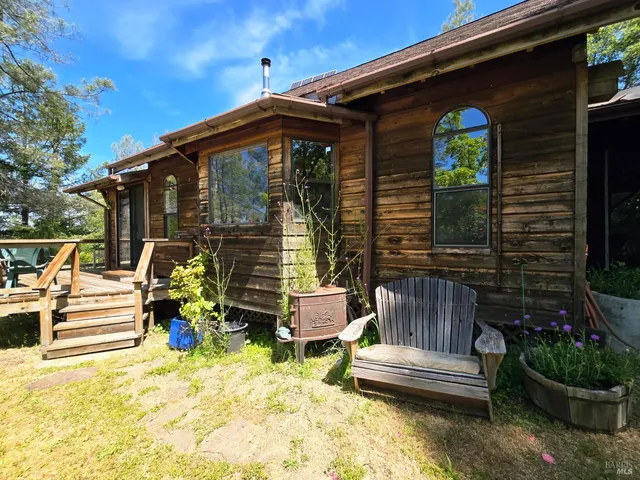 $318,000 | 34000 Shimmins Ridge Road, Willits, CA 95490