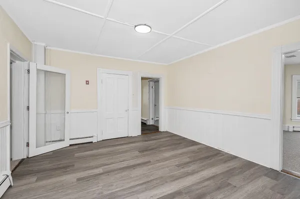 $464,900 | 32 Crystal Avenue, Derry, NH 03038