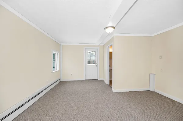 $449,900 | 32 Crystal Avenue, Derry, NH 03038