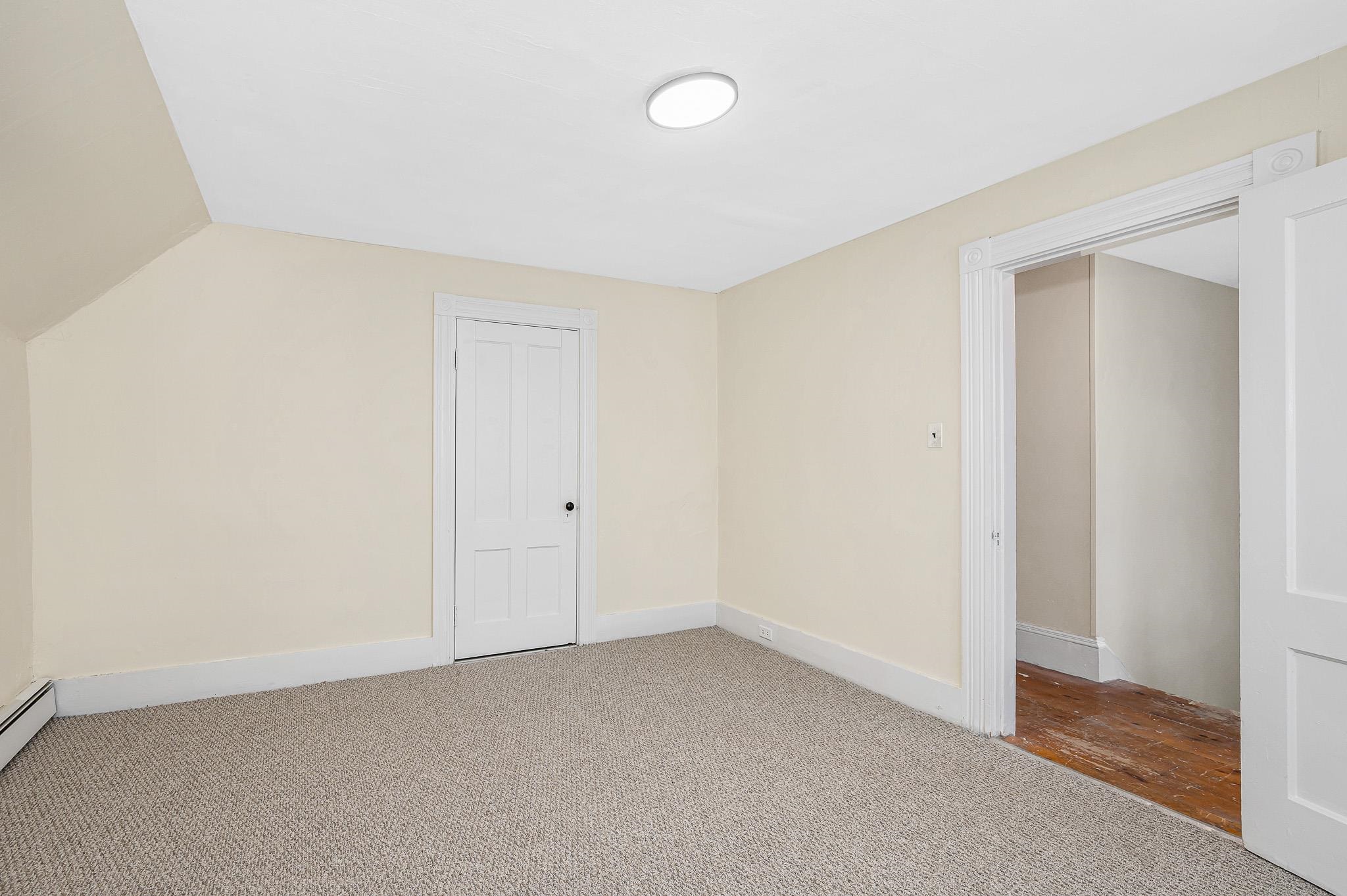 32 Crystal Avenue Derry, NH 03038 - Photo 22 of 31