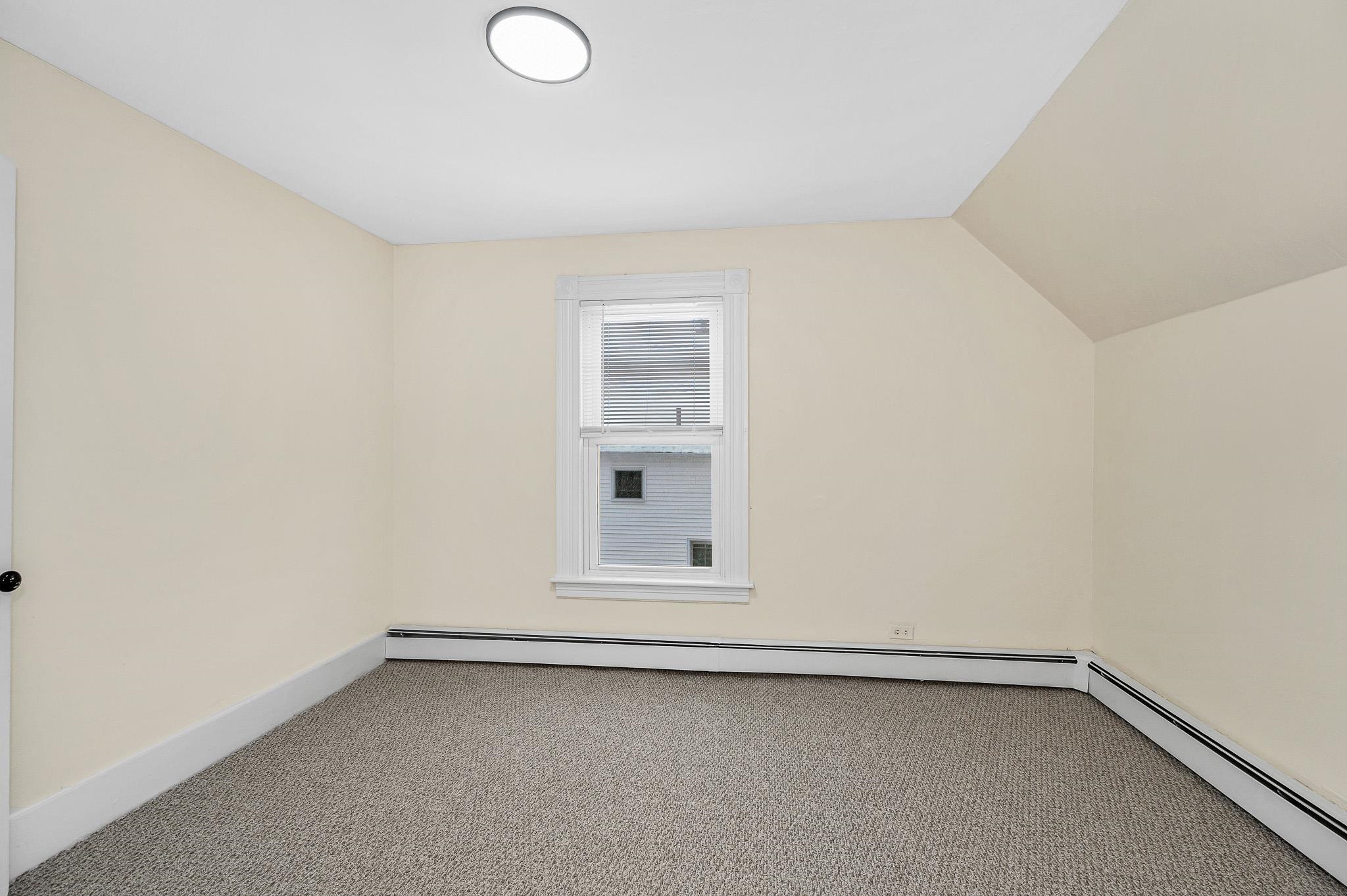 32 Crystal Avenue Derry, NH 03038 - Photo 24 of 31