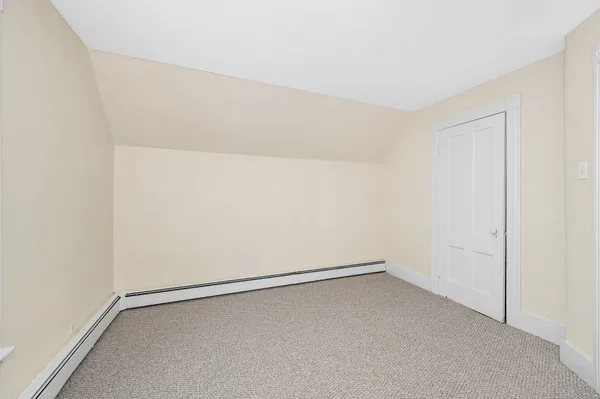 $464,900 | 32 Crystal Avenue, Derry, NH 03038