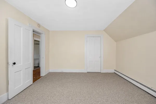 $464,900 | 32 Crystal Avenue, Derry, NH 03038