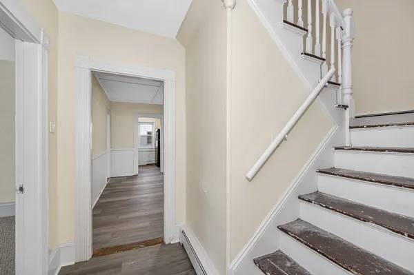 $464,900 | 32 Crystal Avenue, Derry, NH 03038