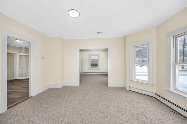 $499,900 | 32 Crystal Avenue, Derry, NH 03038