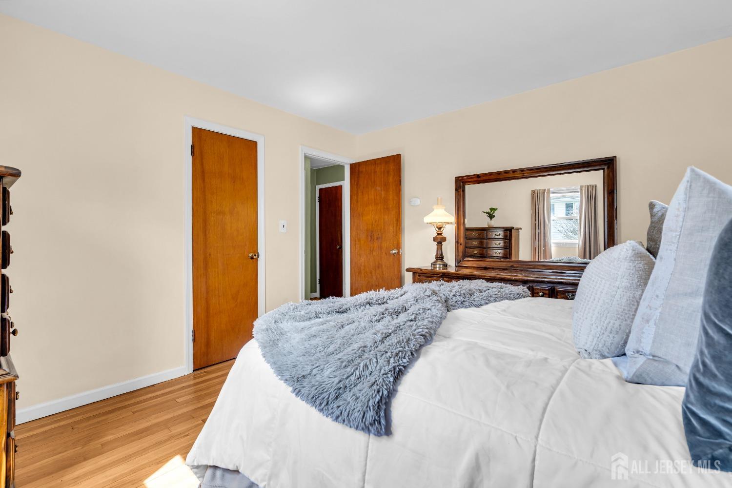 122 Orange Street Edison, NJ 08817 - Photo 17 of 33