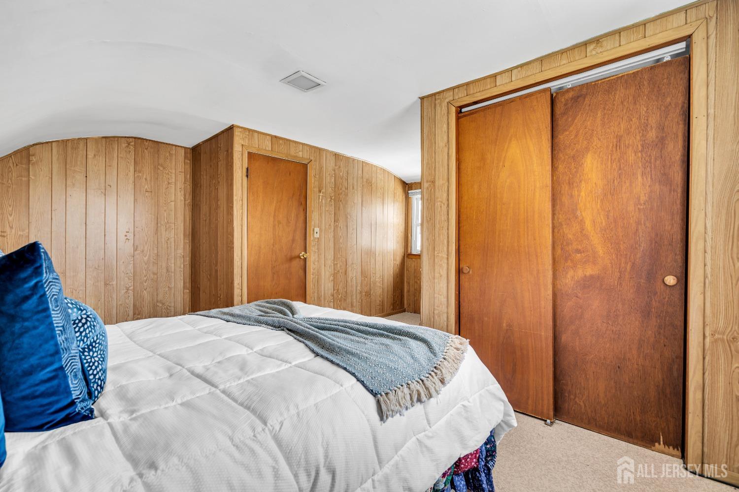 122 Orange Street Edison, NJ 08817 - Photo 20 of 33