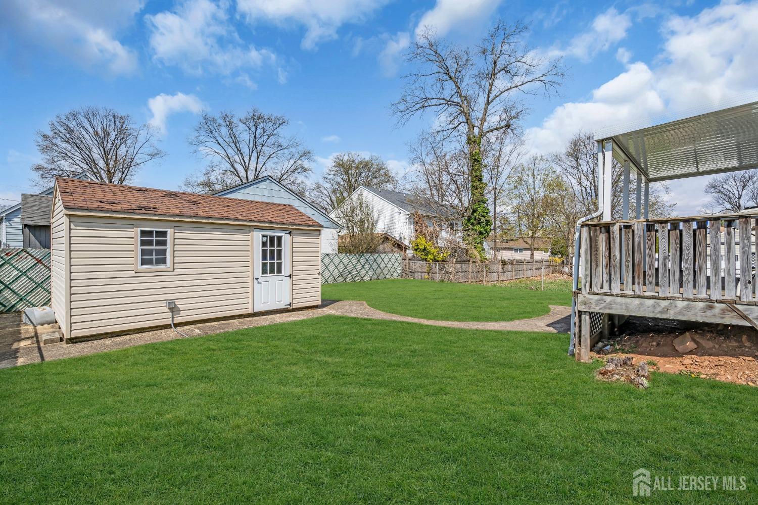 122 Orange Street Edison, NJ 08817 - Photo 31 of 33