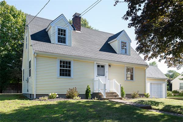 4 Girdler Road Marblehead, MA 01945 - Photo 2 of 29 Gallery Image 2