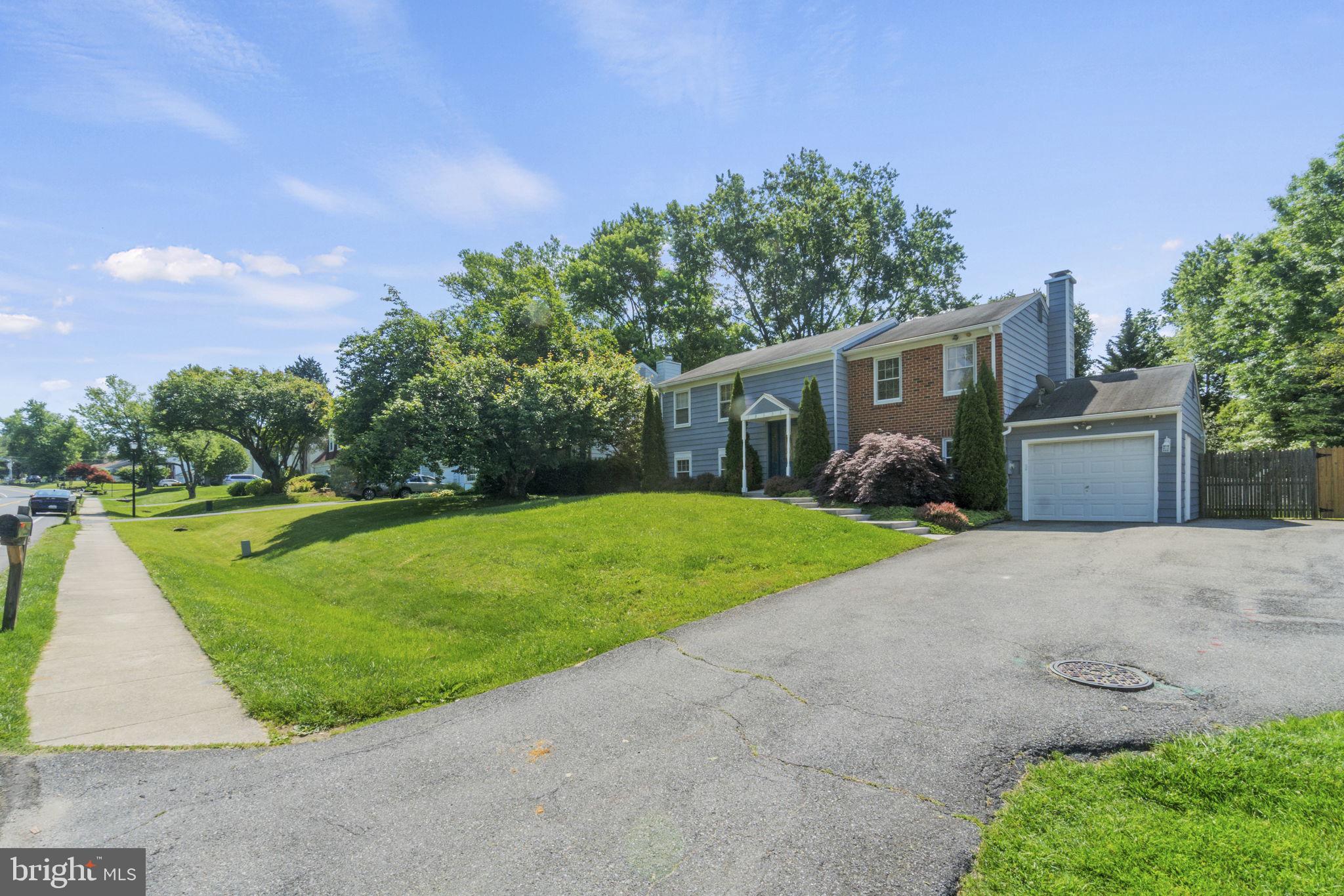 18533 Bowie Mill Road Olney, MD 20832 - Photo 38 of 40 Exterior Front
