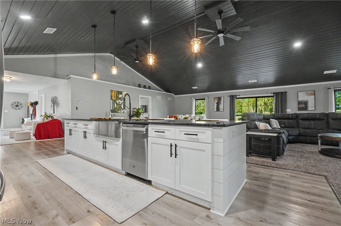 8099 West Western Reserve Road Canfield, OH 44406 - Photo 4 of 44