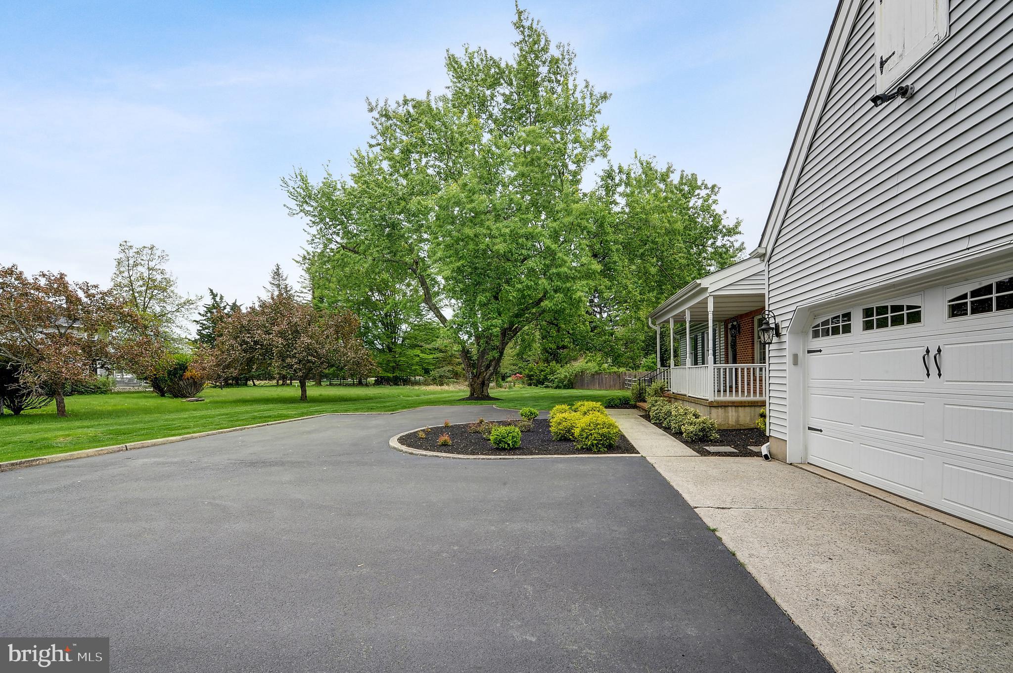 171 Penn Lyle Road Princeton Junction, NJ 08550 - Photo 4 of 32 Exterior Front
