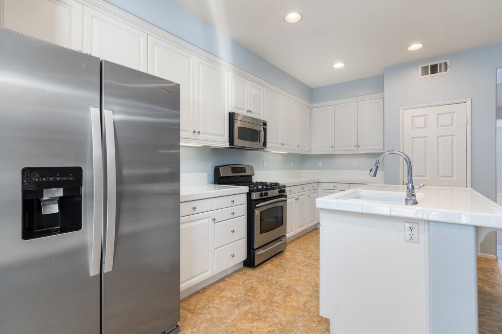 28869 Booth Bay Road Temecula, CA 92591 - Photo 12 of 45 Gallery Image 12