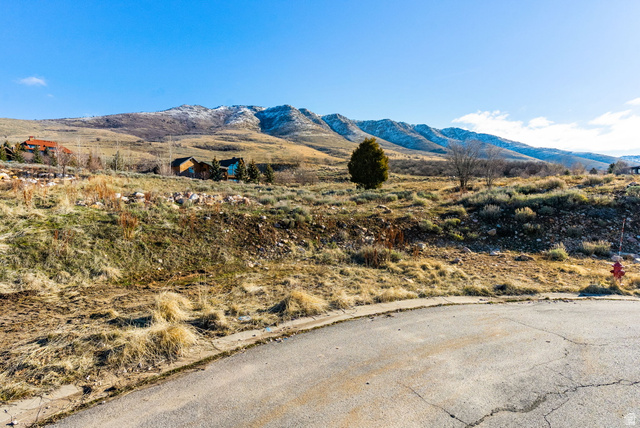 5630 Highland View Court Eden, UT 84310 - Photo 4 of 15