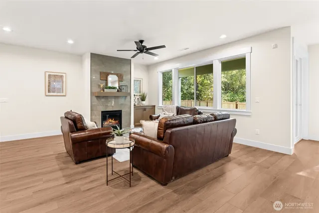 $749,995 | 7604 173rd St Court East, Puyallup, WA 98375