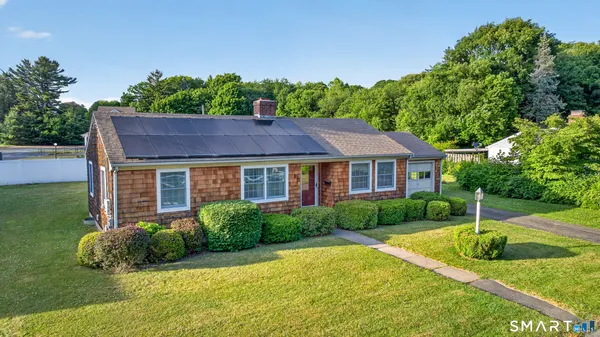 $639,000 | 9 Farview Avenue, Old Saybrook, CT 06475