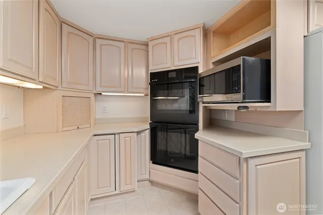 $2,199,000 | 1672 185th Court Northeast, Bellevue, WA 98008