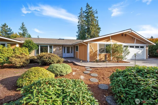 $2,199,000 | 1672 185th Court Northeast, Bellevue, WA 98008